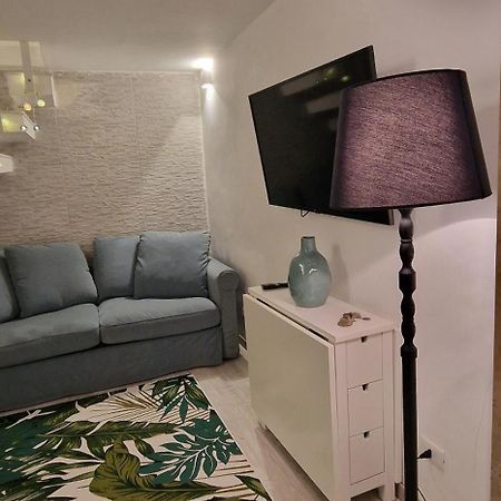Case Di Paola Via Crisanzio Bari Bagian luar foto