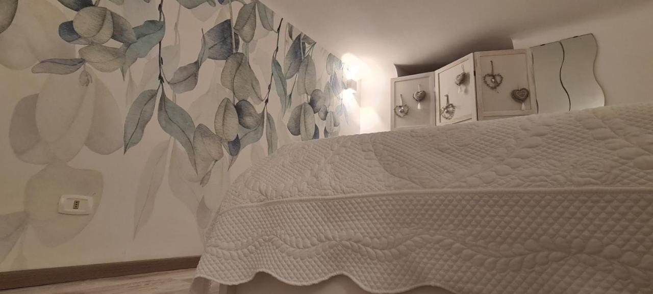 Case Di Paola Via Crisanzio Bari Bagian luar foto