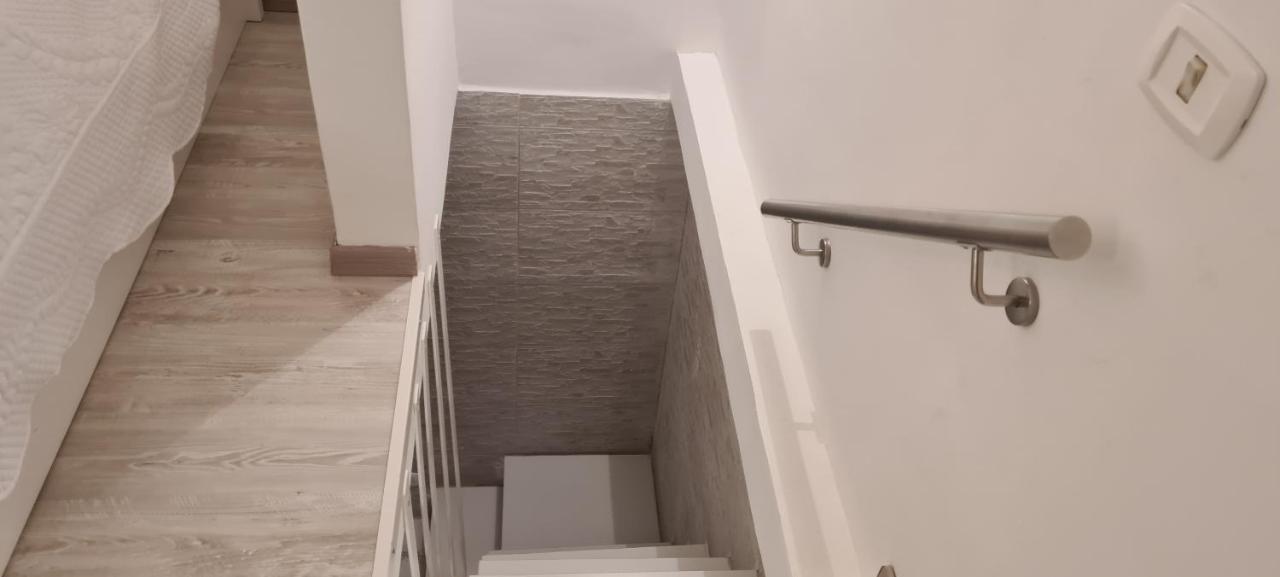 Case Di Paola Via Crisanzio Bari Bagian luar foto