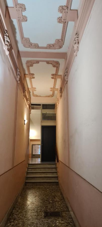 Case Di Paola Via Crisanzio Bari Bagian luar foto